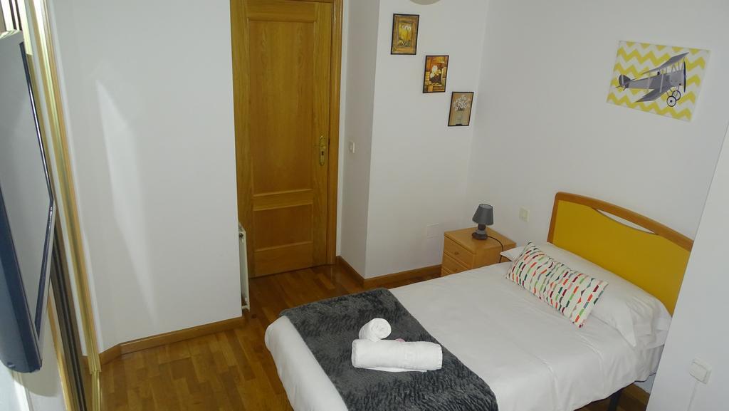 Hostal Lucus Lugo Extérieur photo