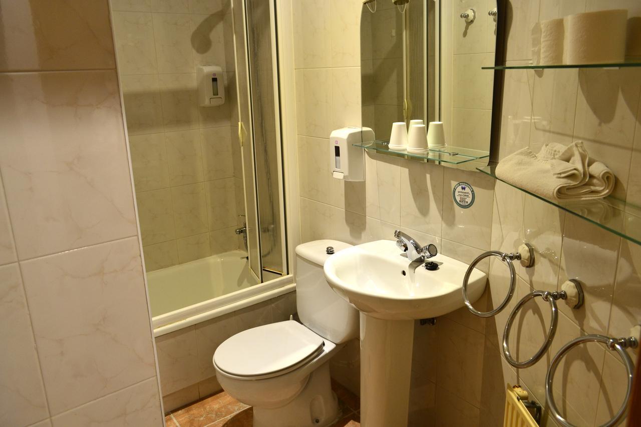 Hostal Lucus Lugo Extérieur photo