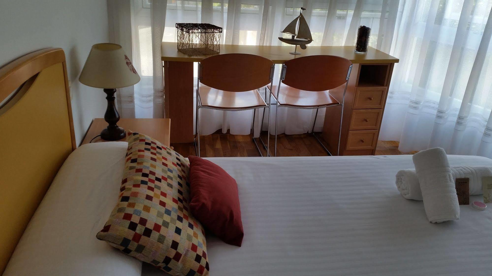 Hostal Lucus Lugo Extérieur photo