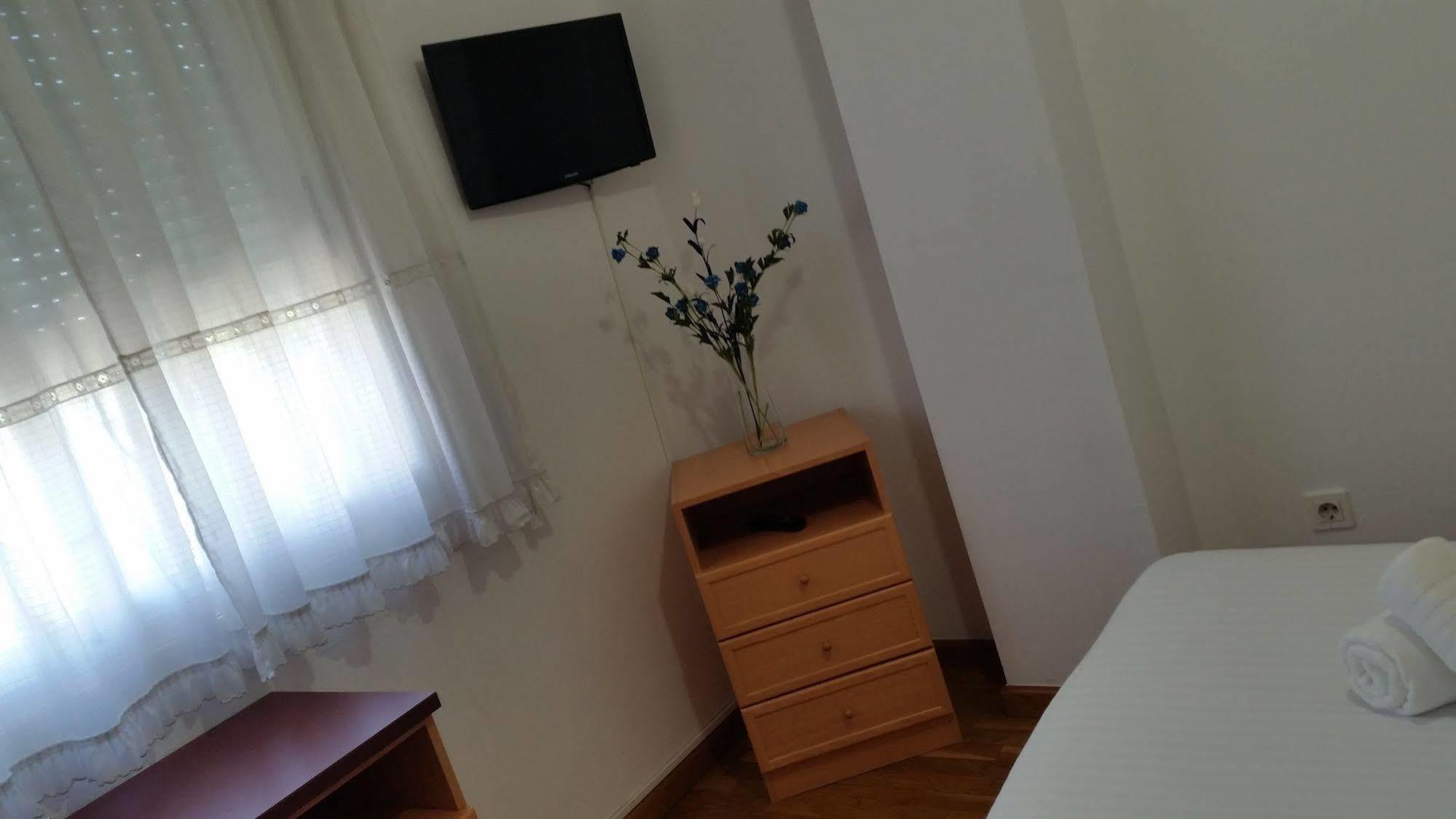 Hostal Lucus Lugo Extérieur photo